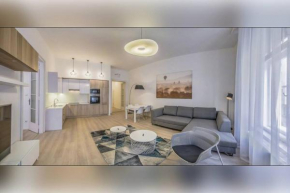 Luminous Design Apartment At Wesselényi Street